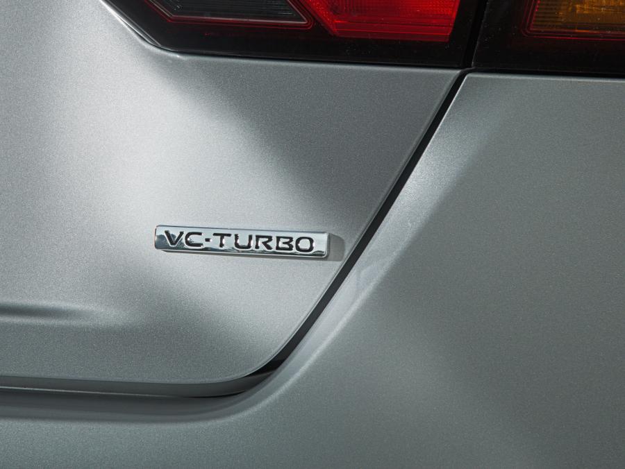 Детали экстерьера Nissan Altima SR 2018 года  (фото 3 из 19)